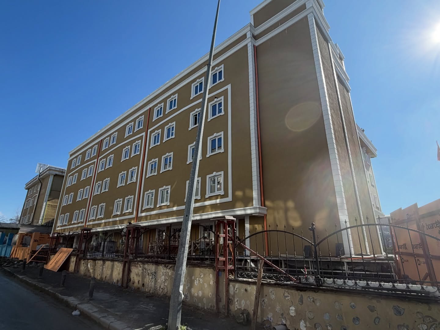 Aydın Üniversitesi N Blok Binası görsel 1